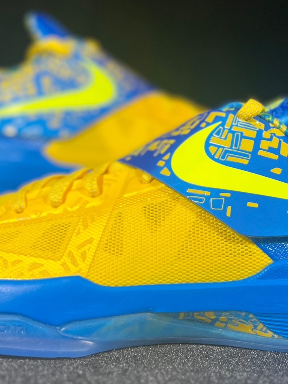 NIKE Zoom KD 4 Scoring Title Sneakers | Blue Lemon Twist FZ5916-400 | Mens 9.5